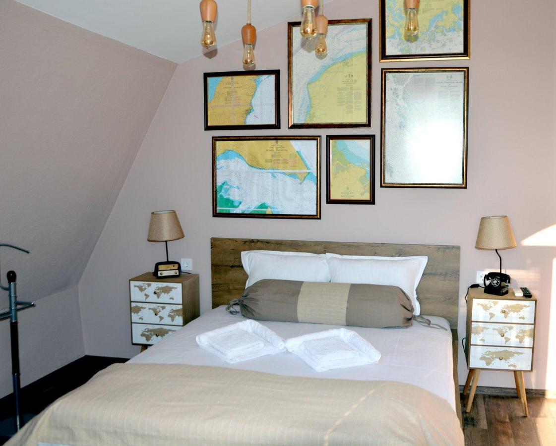 Boutique Villa Amalia เชอร์โนโมเรทส์ ภายนอก รูปภาพ