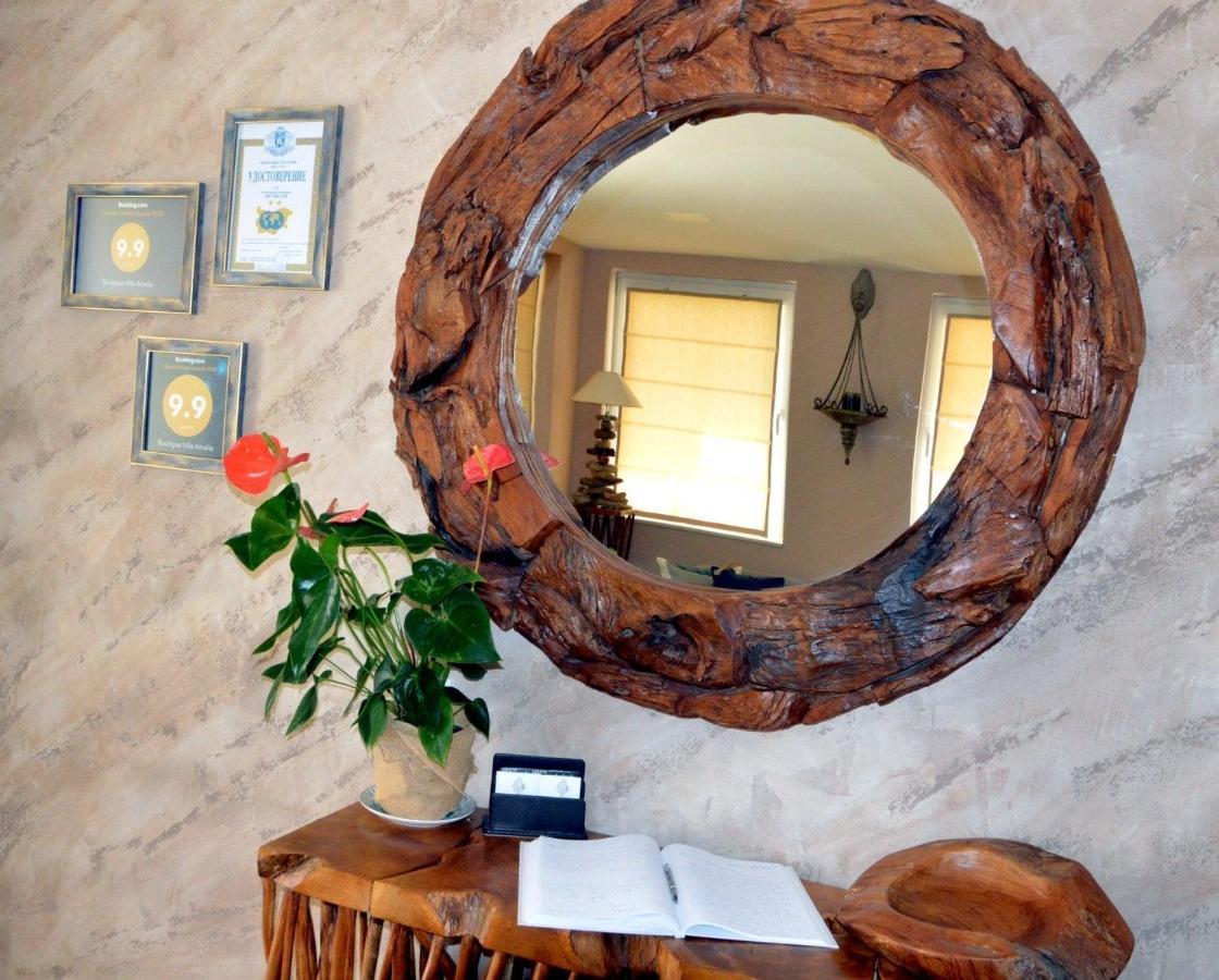 Boutique Villa Amalia เชอร์โนโมเรทส์ ภายนอก รูปภาพ