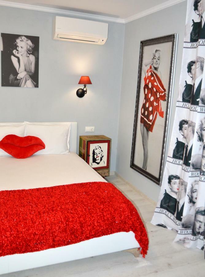 Boutique Villa Amalia เชอร์โนโมเรทส์ ภายนอก รูปภาพ