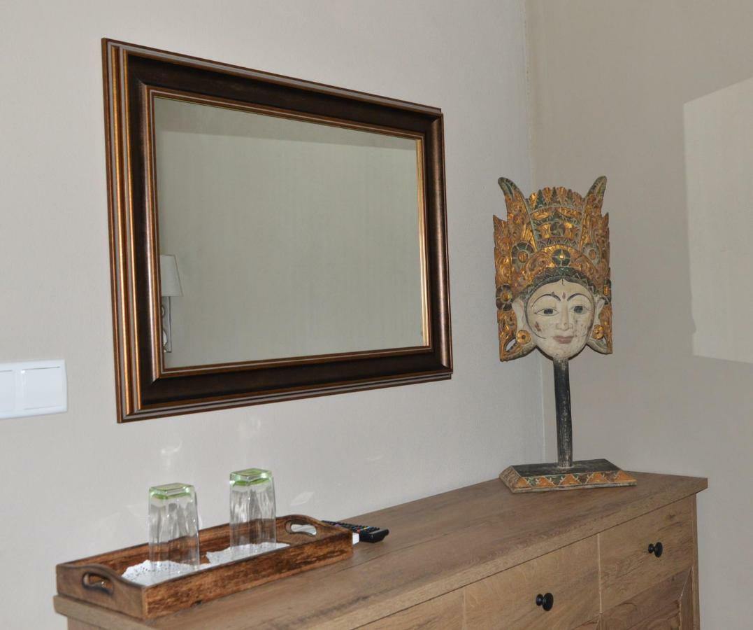Boutique Villa Amalia เชอร์โนโมเรทส์ ภายนอก รูปภาพ