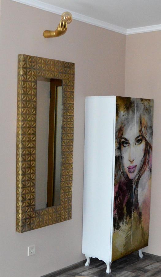 Boutique Villa Amalia เชอร์โนโมเรทส์ ภายนอก รูปภาพ